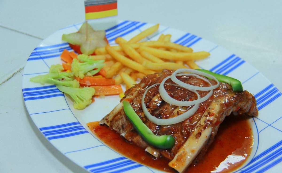 Rolands German Restaurant Photo 1